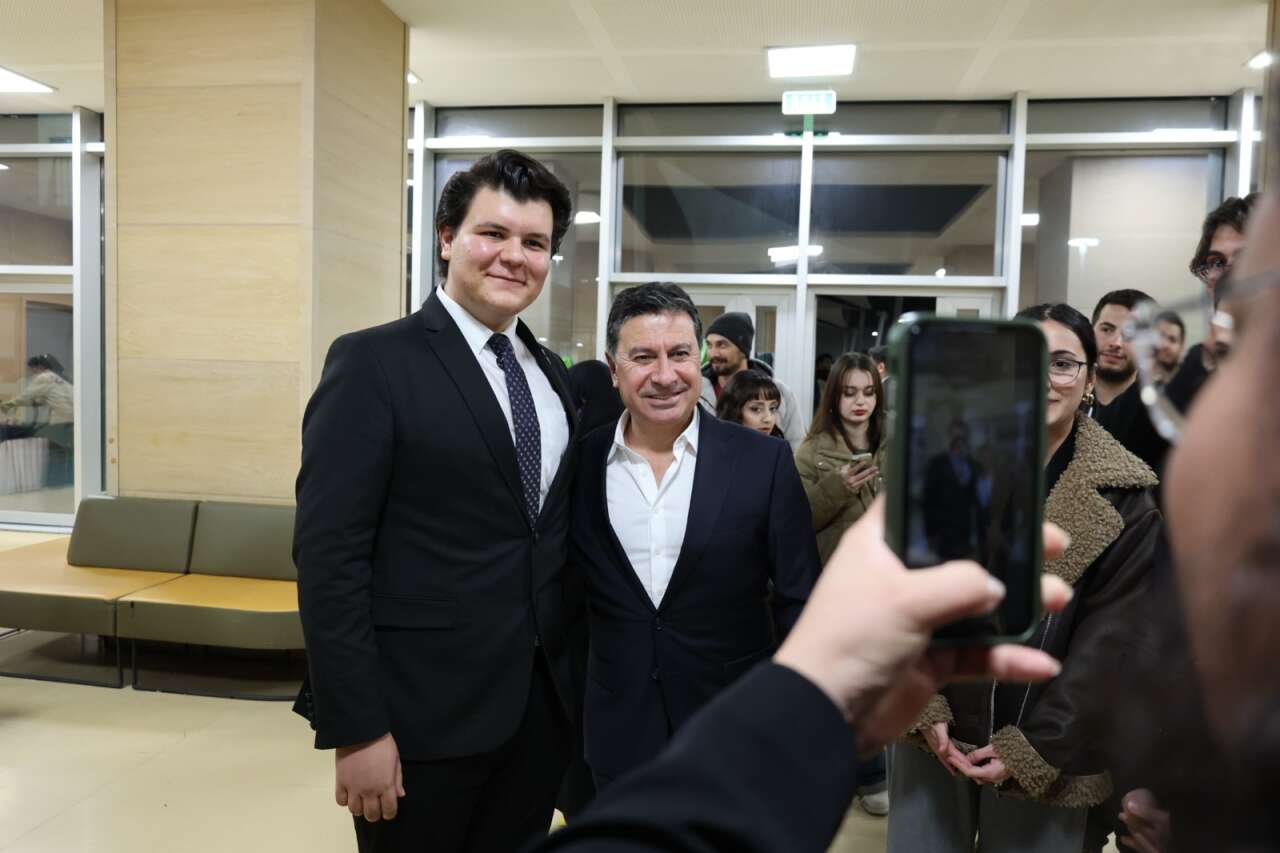 Başkan Aras: “Gençlerden Gelen Her Fikri Desteklemeye Hazırız” 6